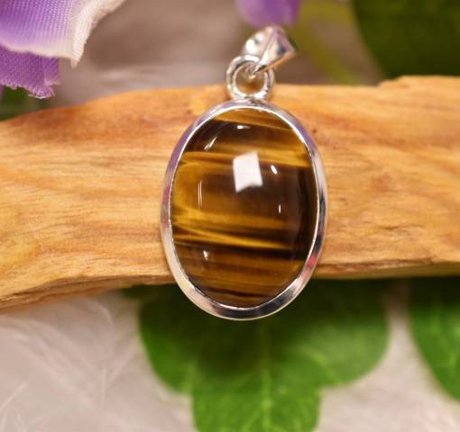 Pendentif oeil de tigre et argent 925 favorisant la protection