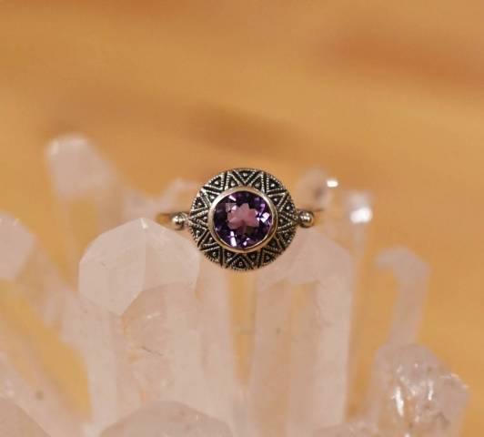 Bague amthyste et Marcassite sur argent 925